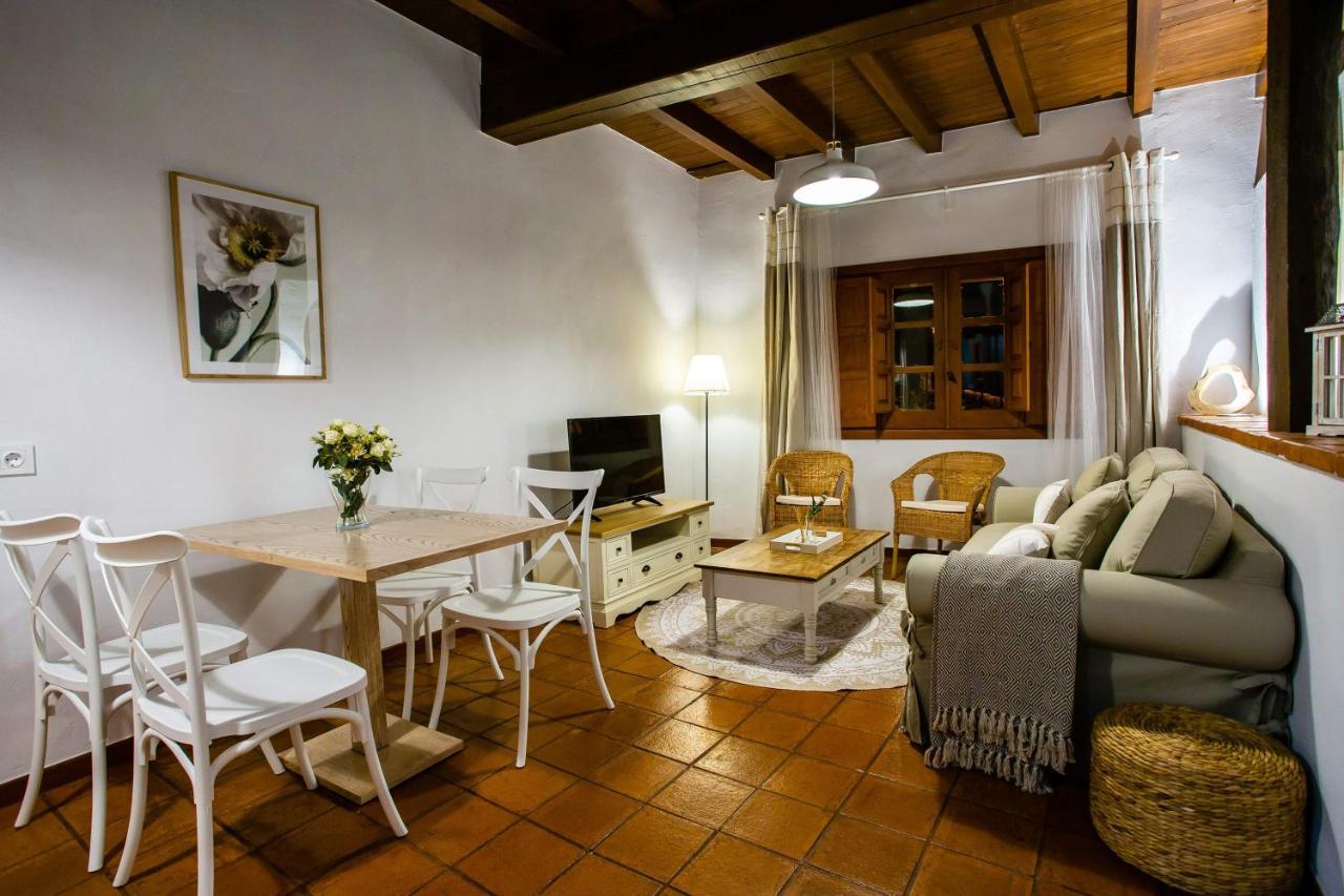 Apartamentos Puente De La Juderia Hervás Extérieur photo
